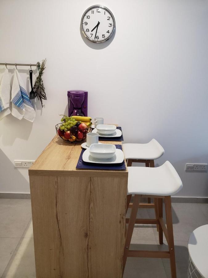 Modern & Cozy Studio W/ Backyard Near City Center Limassol Exterior foto
